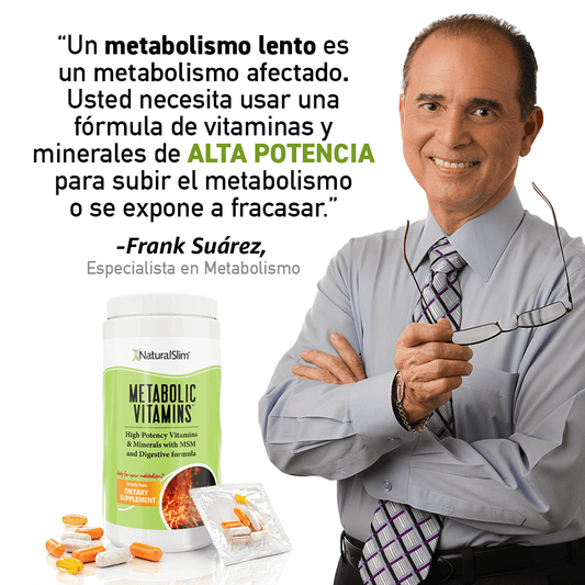 Frank Suárez, especialista en metabolismo, junto al envase de Metabolic Vitamins y su cita sobre el metabolismo lento