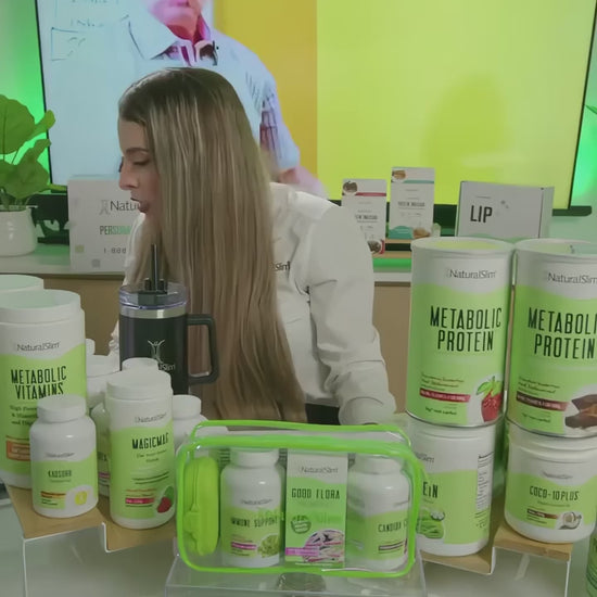 El CANDISEPTIC® Kit es una limpieza interna completa de 28 días. Contiene tres suplementos diseñados para: Reducir el crecimiento excesivo del hongo Candida Albicans Fortalecer las defensas naturales Repoblar el intestino con bacterias beneficiosas Incluye guía de uso y una caja organizadora. En casos severos, puede repetirse. Para mejores resultados, acompáñalo con la Dieta 3x1 y sigue las instrucciones del libro El Poder del Metabolismo. ✅ Adquiérelo en el link de nuestra bio o visita nuestra tienda en lí